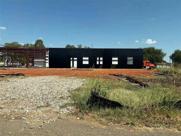 205 S Main ST, Cashion, OK 73016
