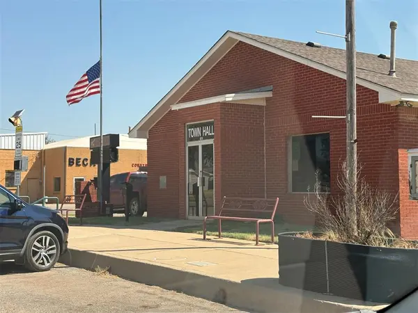 205 S Main ST, Cashion, OK 73016