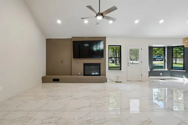 600 Sherwood LN, Edmond, OK 73034