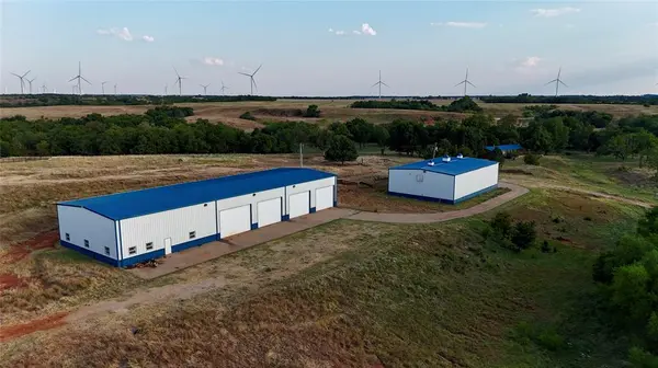 26498 E 670 RD, Hennessey, OK 73742