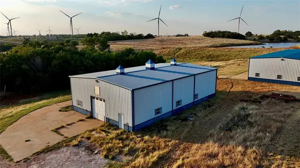26498 E 670 RD, Hennessey, OK 73742