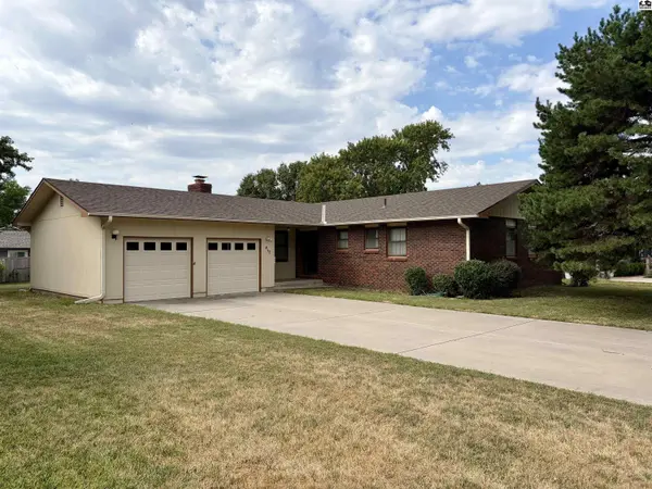 417 Liberty Dr, Mcpherson, KS 67460