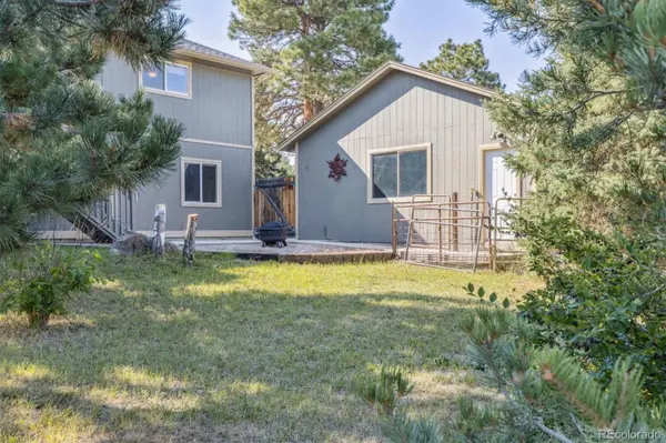 550 S Pearl ST, Elizabeth, CO 80107