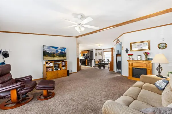 10529 Bald Eagle CIR, Longmont, CO 80504