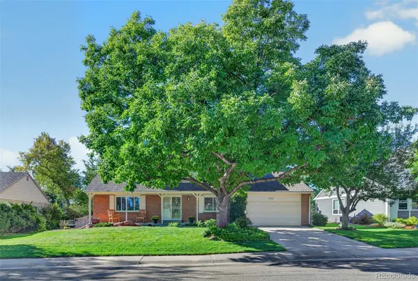 10482 W Dakan MTN, Littleton, CO 80127