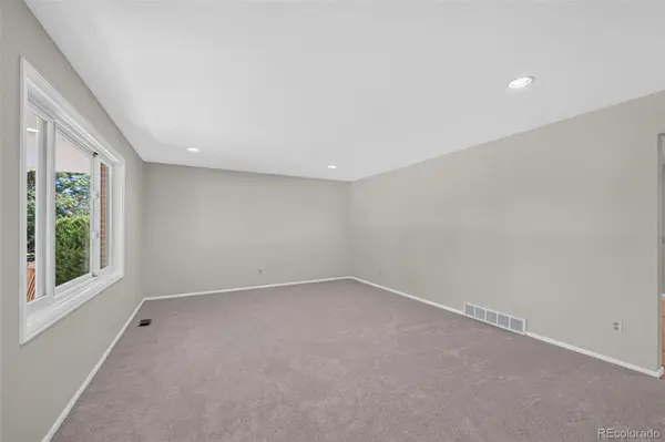 10482 W Dakan MTN, Littleton, CO 80127