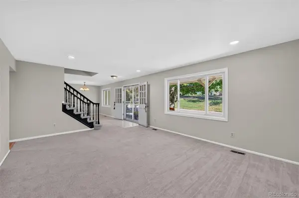 10482 W Dakan MTN, Littleton, CO 80127