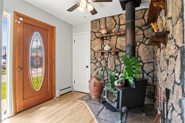 310 Lily LN, Golden, CO 80403