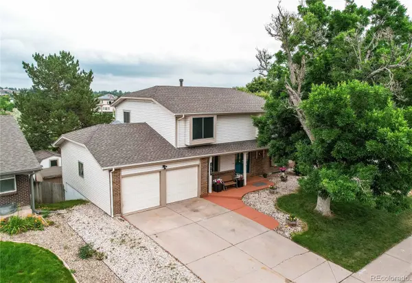 10137 W Berry DR, Littleton, CO 80127