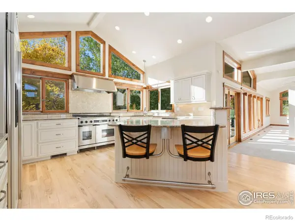 811 Hilldale DR, Fort Collins, CO 80526