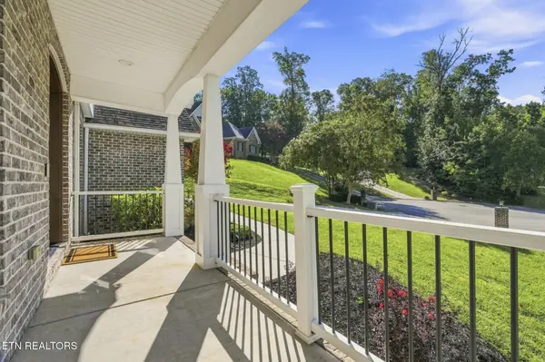 295 Wedgewood Drive, Lenoir City, TN 37772