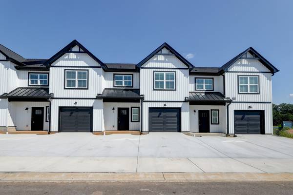166 Sango Dr, Clarksville, TN 37043