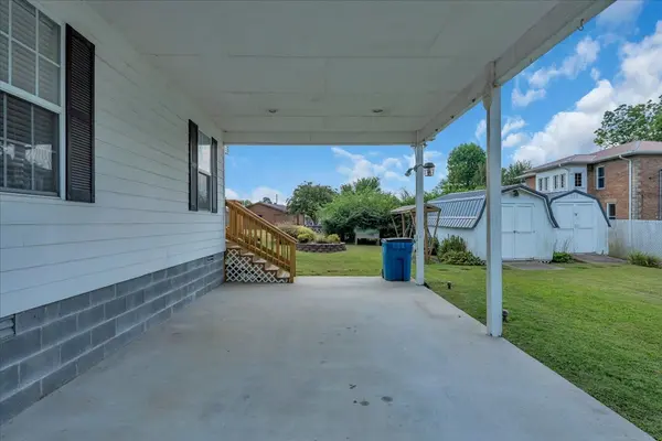604 E Harp St, Manchester, TN 37355