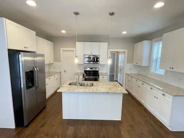 6207 Pennsylvania Ave, Nashville, TN 37209