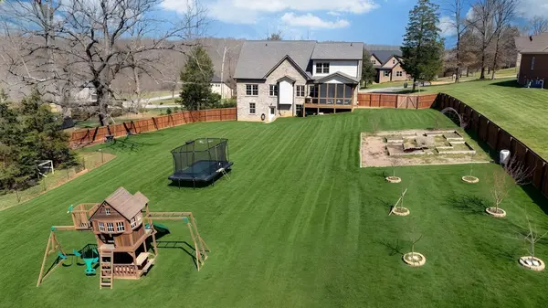 111 Amelia Drive, Bon Aqua, TN 37025