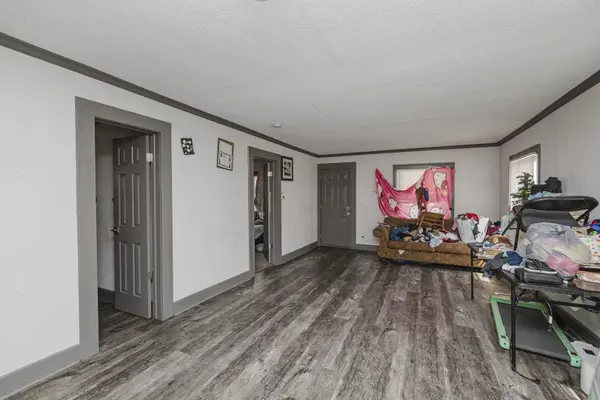 1421 S Hydraulic, Wichita, KS 67211