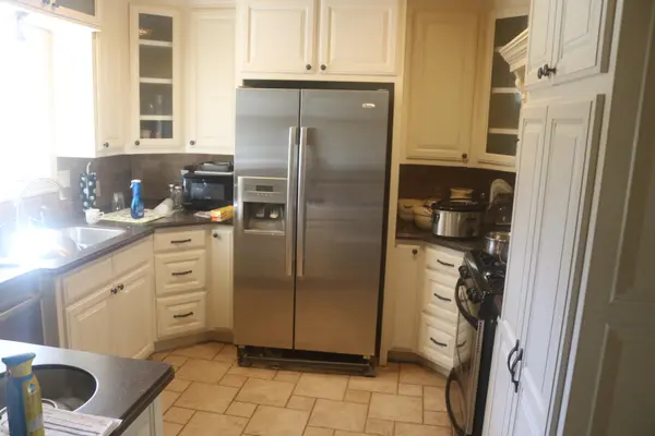 300 S Holmes AVE, Wheaton, MO 64874