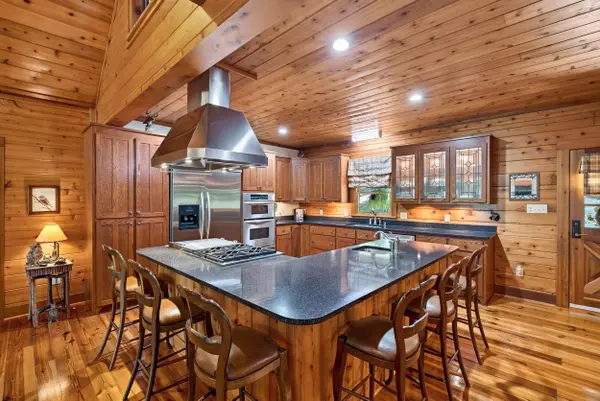 210 Big Rock RD, Blacksburg, SC 29702