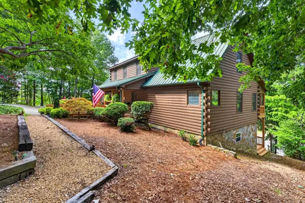 210 Big Rock RD, Blacksburg, SC 29702