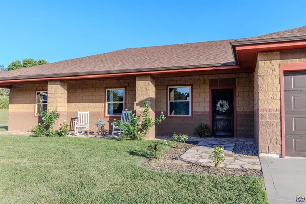 203 E Park AVE, St. Marys, KS 66536