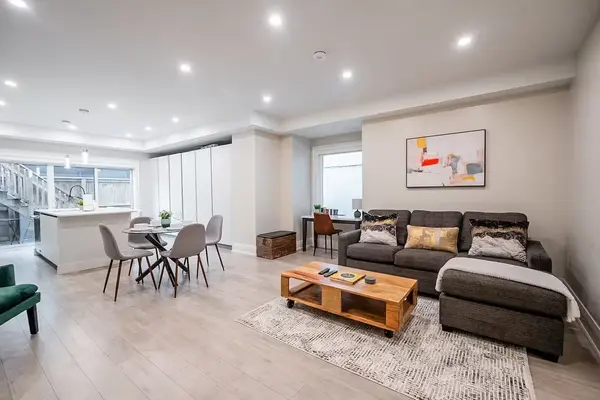 207 Perth AVE #2, Toronto W02, ON M6P 3X7