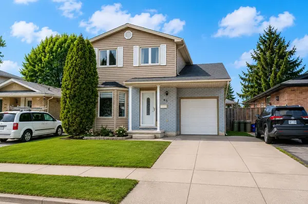 345 Banbury CRES, London South, ON N5Z 4V1