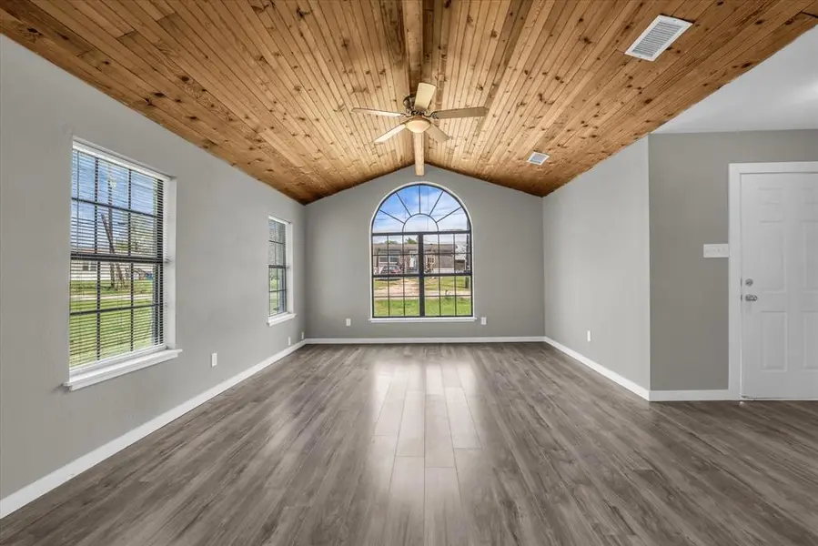 308 S Herman Street, Mexia, TX 76667