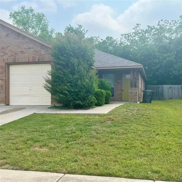 7811 Novella Drive, Fort Worth, TX 76134