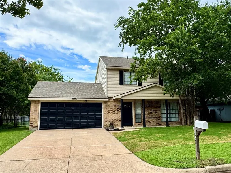3913 Wrenwood Drive, Fort Worth, TX 76137