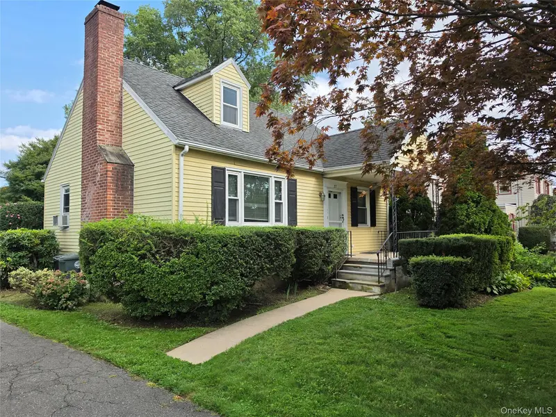 27 Haines BLVD, Port Chester, NY 10573