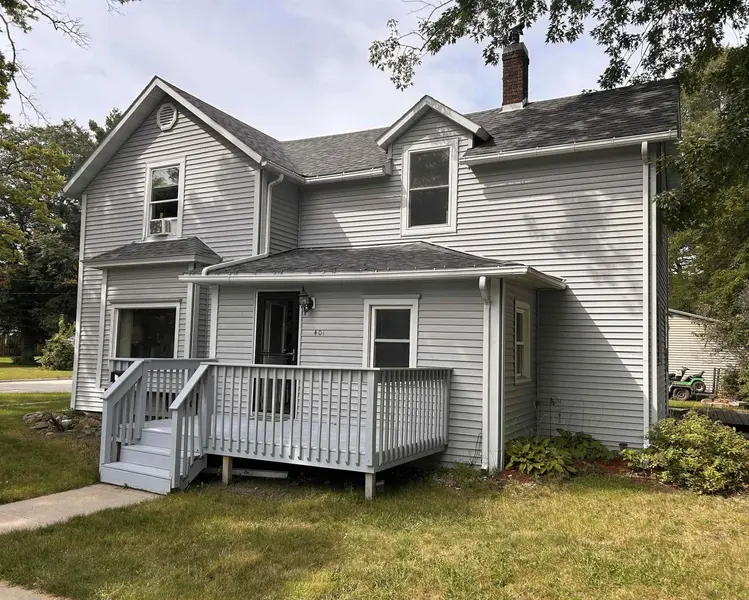 401 7th AVE, Charles City, IA 50616