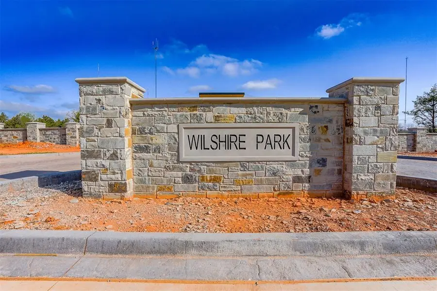 8450 Wilshire Park DR, Oklahoma City, OK 73131