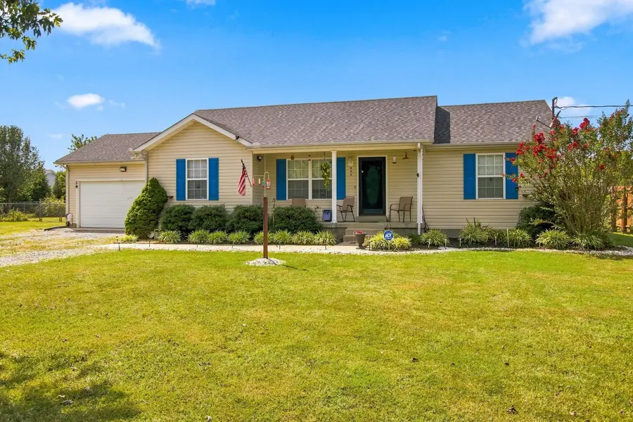 425 Davis Ln, Bell Buckle, TN 37020