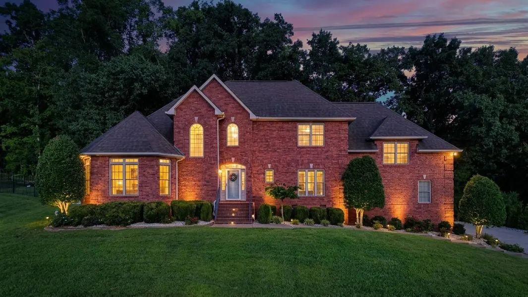 2006 Mossy Oak Cir, Clarksville, TN 37043