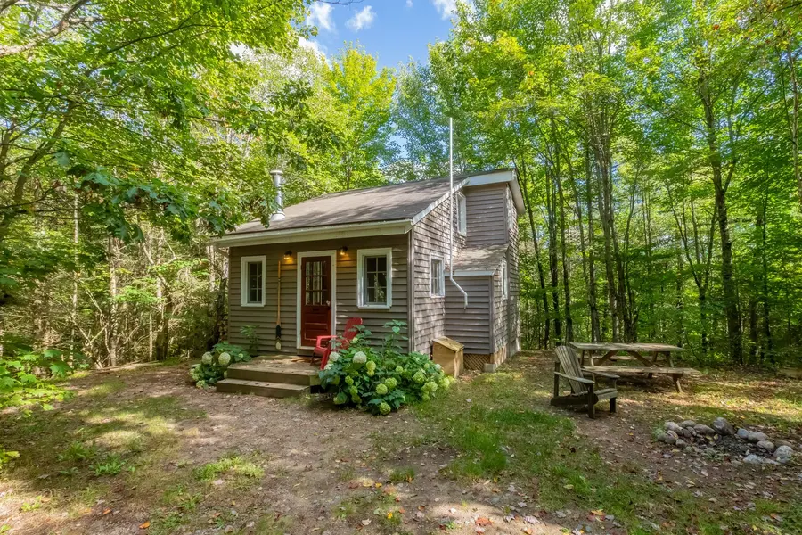 1547 North Pickerel Lake RD, Armour, ON P0A 1C0