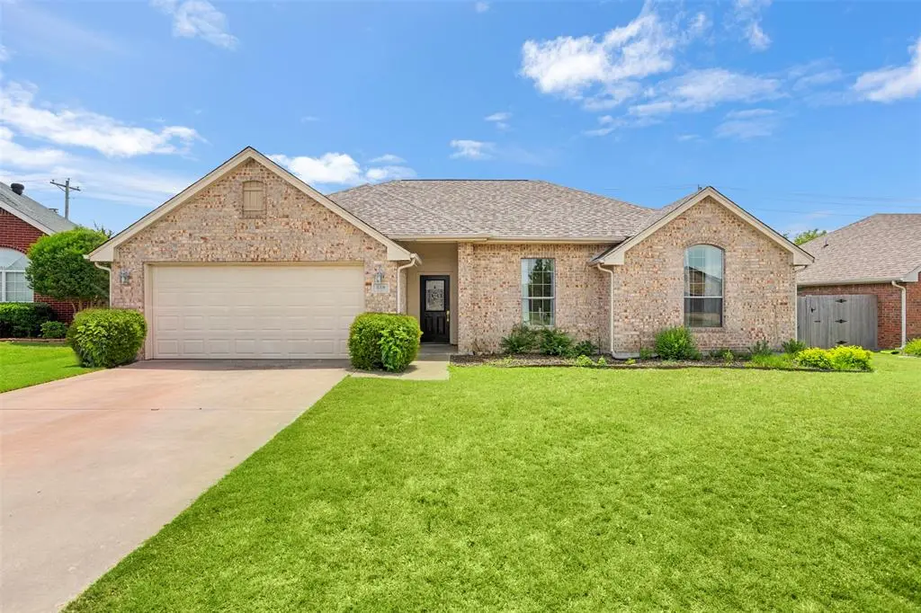 518 Valarie Lane, Midlothian, TX 76065