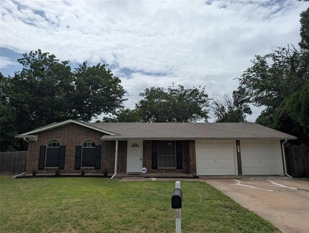 633 Christie Court, Everman, TX 76140