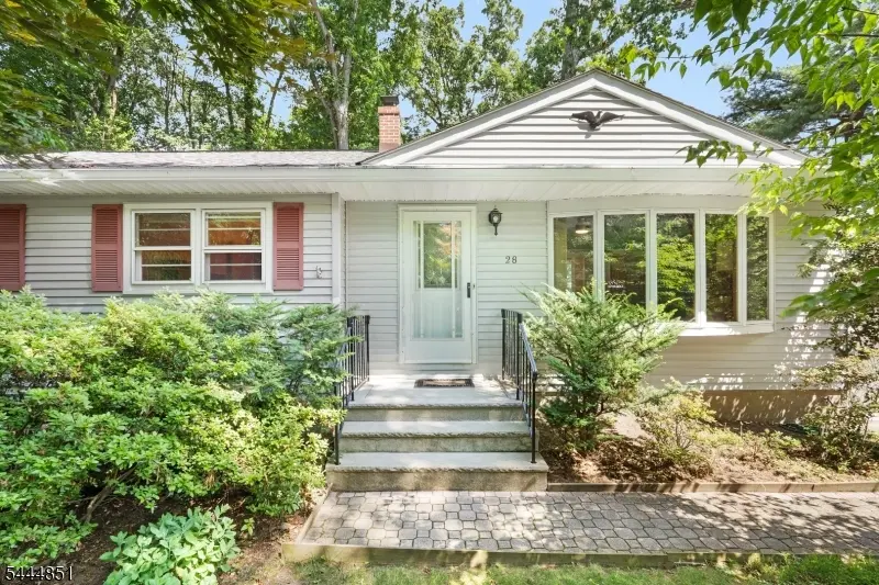 28 Southard Pl, Bernards Twp., NJ 07920