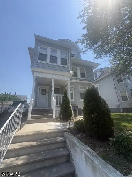637 Parker St, Newark City, NJ 07104