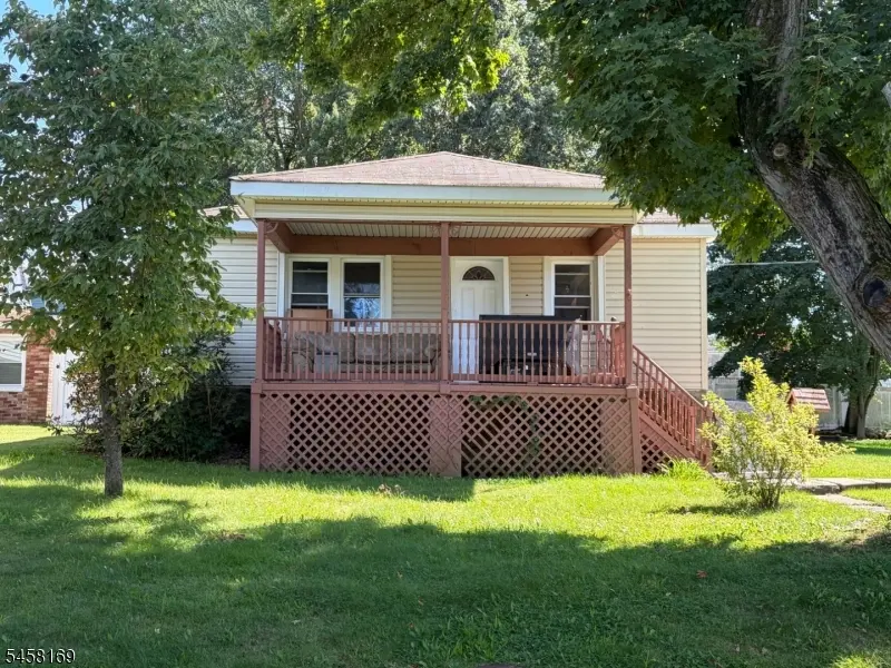 50 Clinton Ave, Mount Olive Twp., NJ 07828