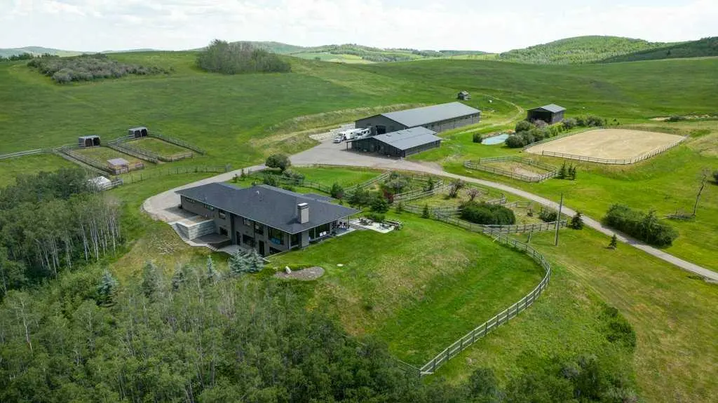 266098 128 ST W, Rural Foothills County, AB T1S 4K8