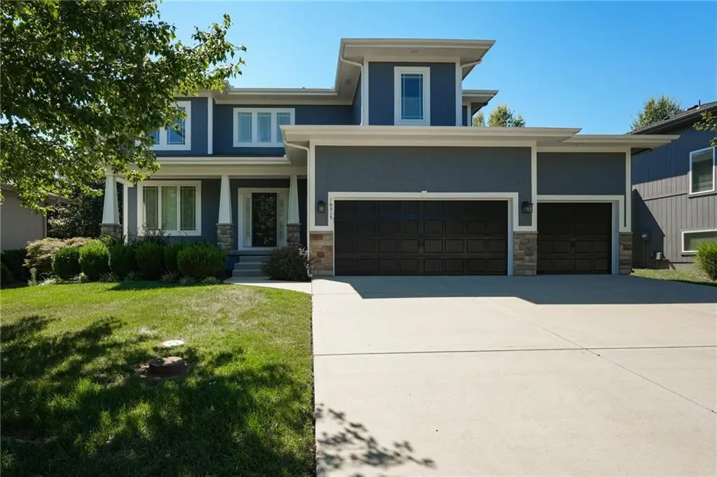 16315 W 171st ST, Olathe, KS 66062