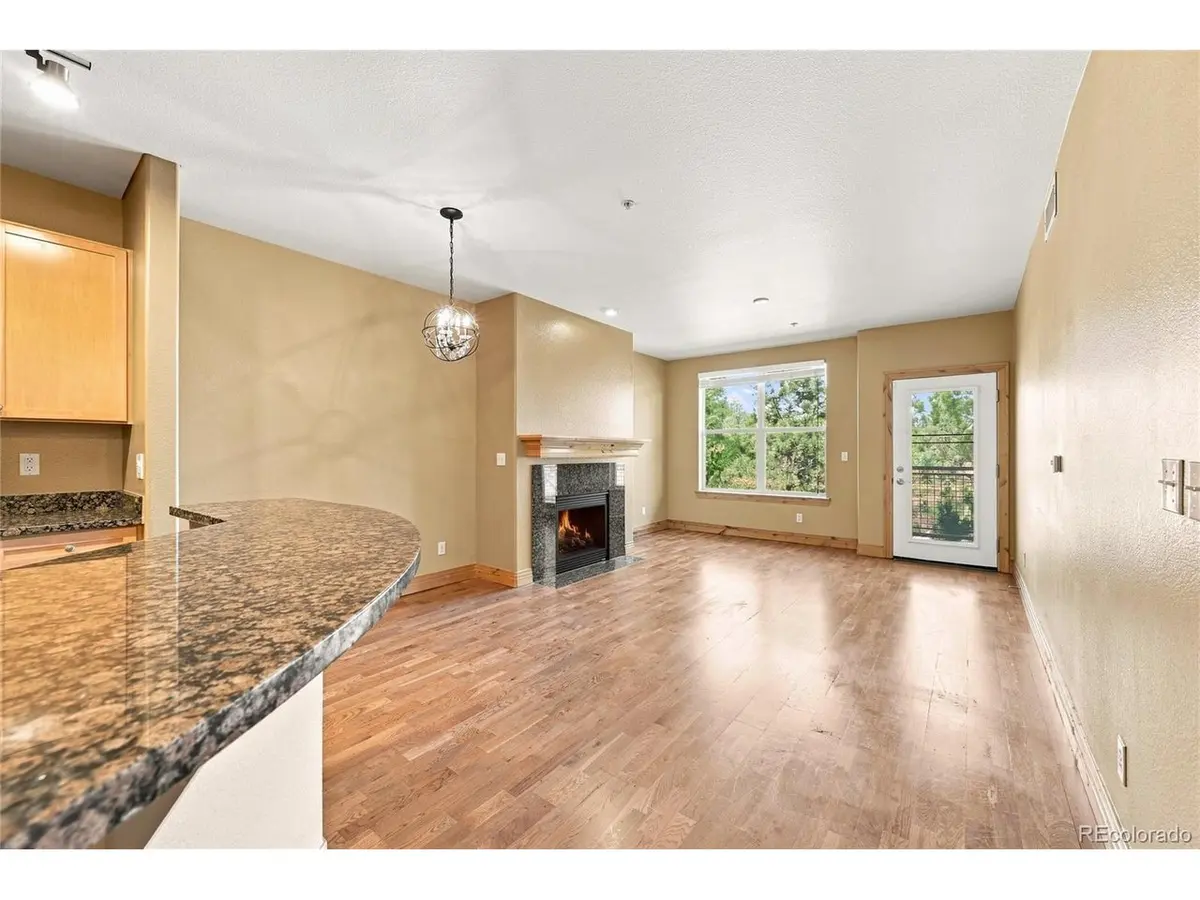 9079 E Panorama #414, Englewood, CO 80112