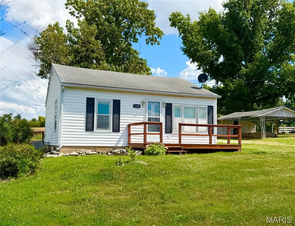 114 N Netherland, Perry, MO 63462