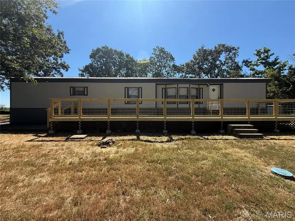 17224 Highway 32, Lebanon, MO 65536