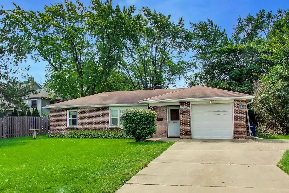 2331 Dundee RD, Northbrook, IL 60062