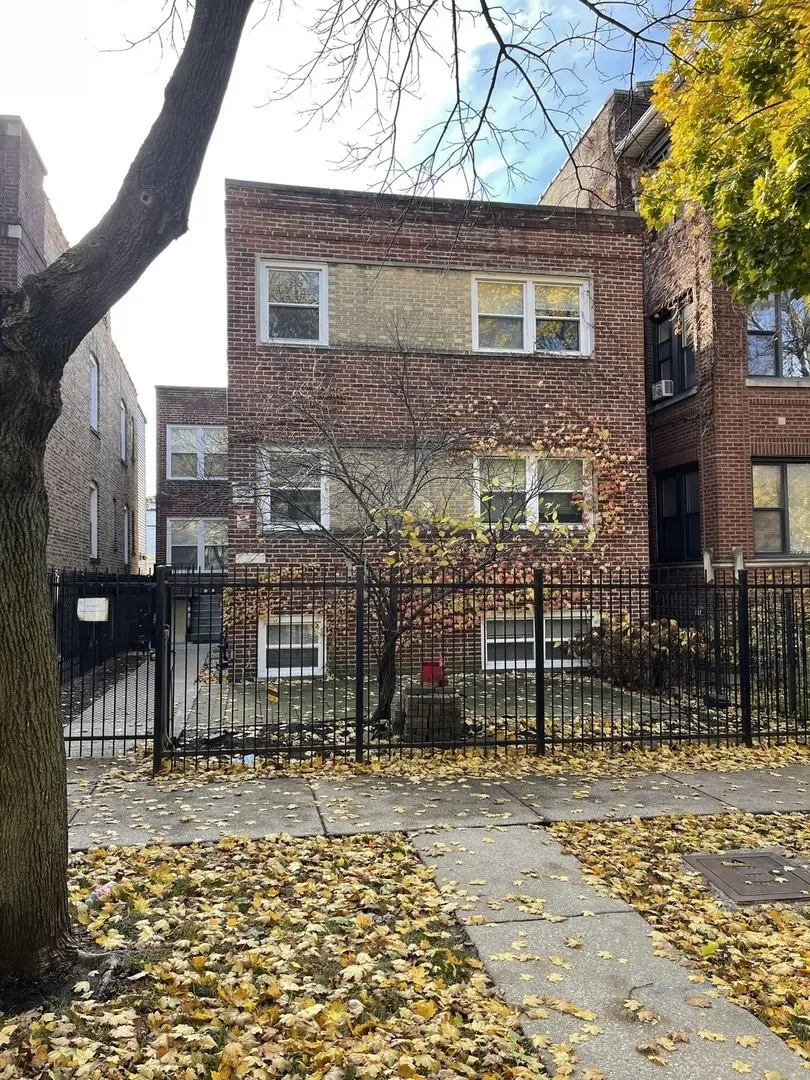 1727 W North Shore AVE #1F, Chicago, IL 60626