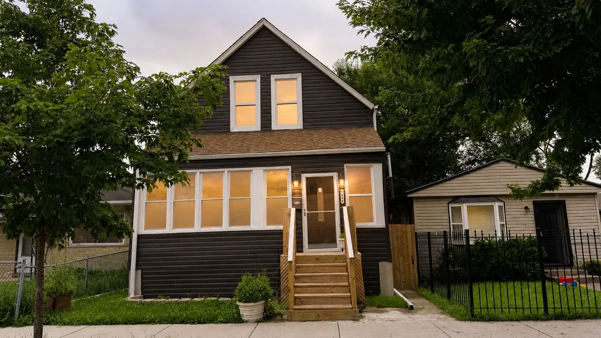 7918 S Anthony AVE, Chicago, IL 60619