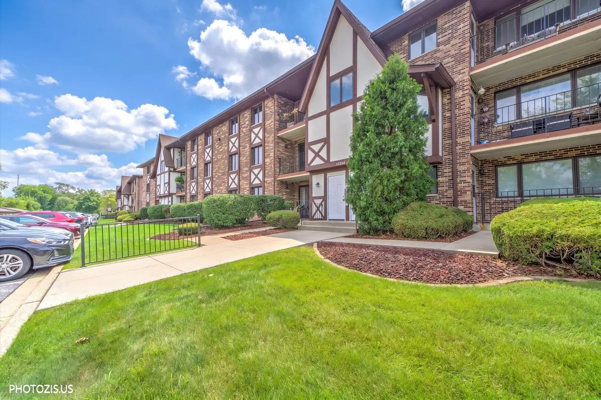 10524 Ridge Cove DR #25B, Chicago Ridge, IL 60415