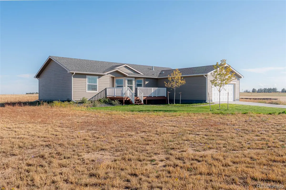 9 Timberlake CT, Byers, CO 80103